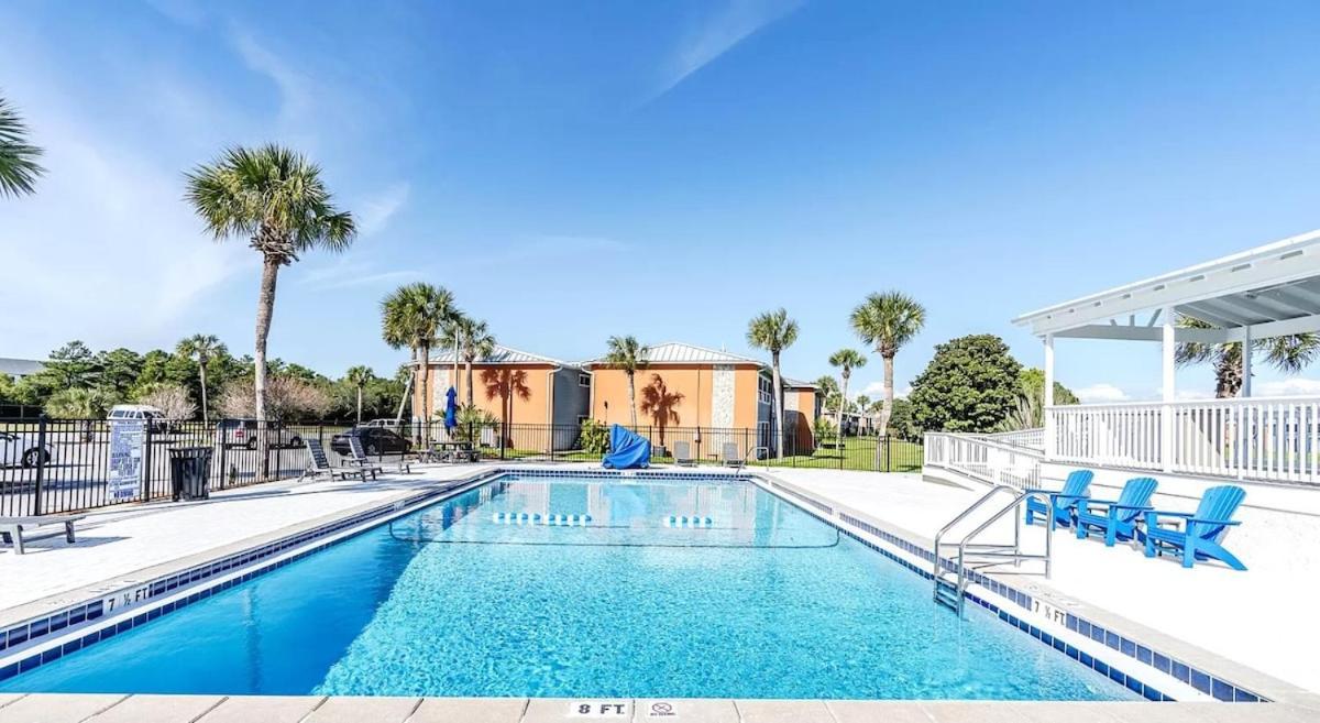 So Fire So Good 3 Comm Pools Lakeview Fireplace Destin Exterior photo